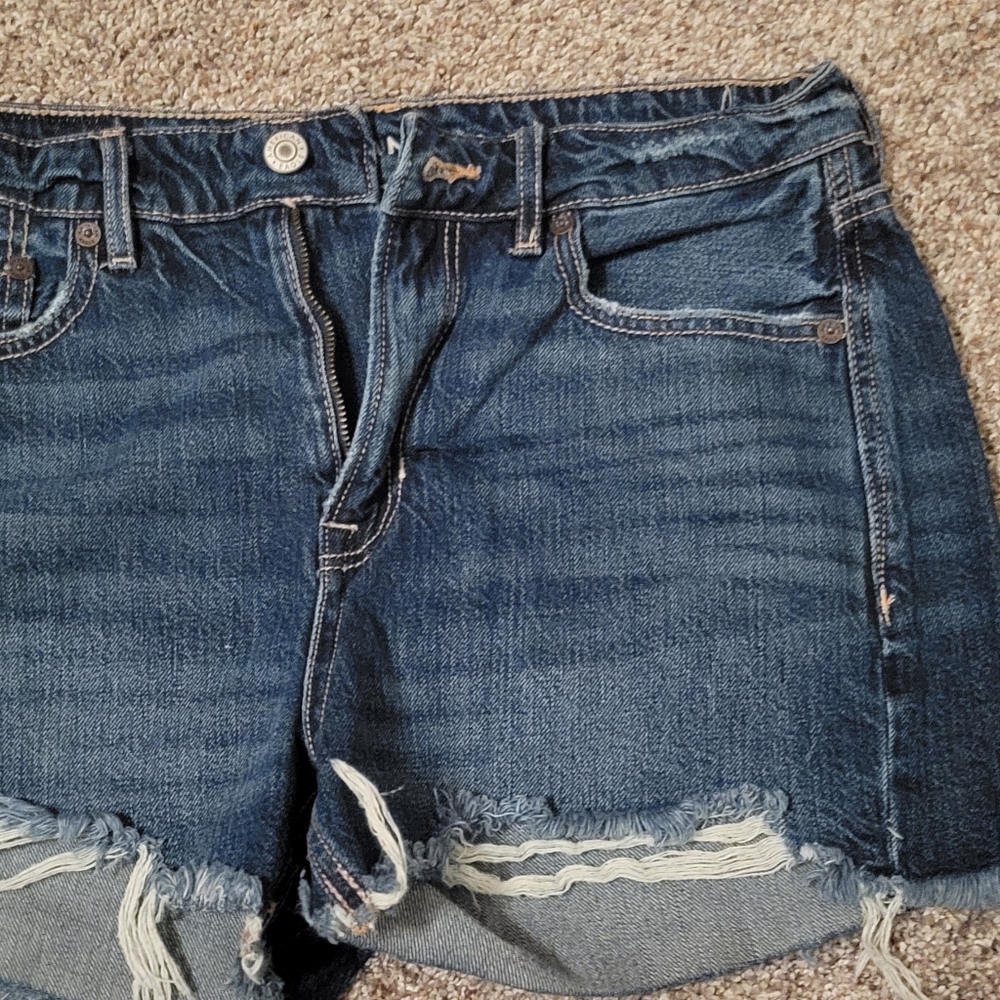 American Eagle Distressed Denim Shorts Women's Size 4